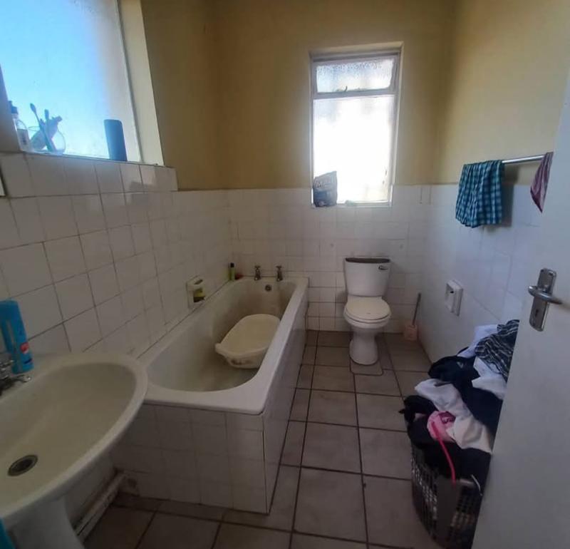 1 Bedroom Property for Sale in Port Elizabeth Central Eastern Cape